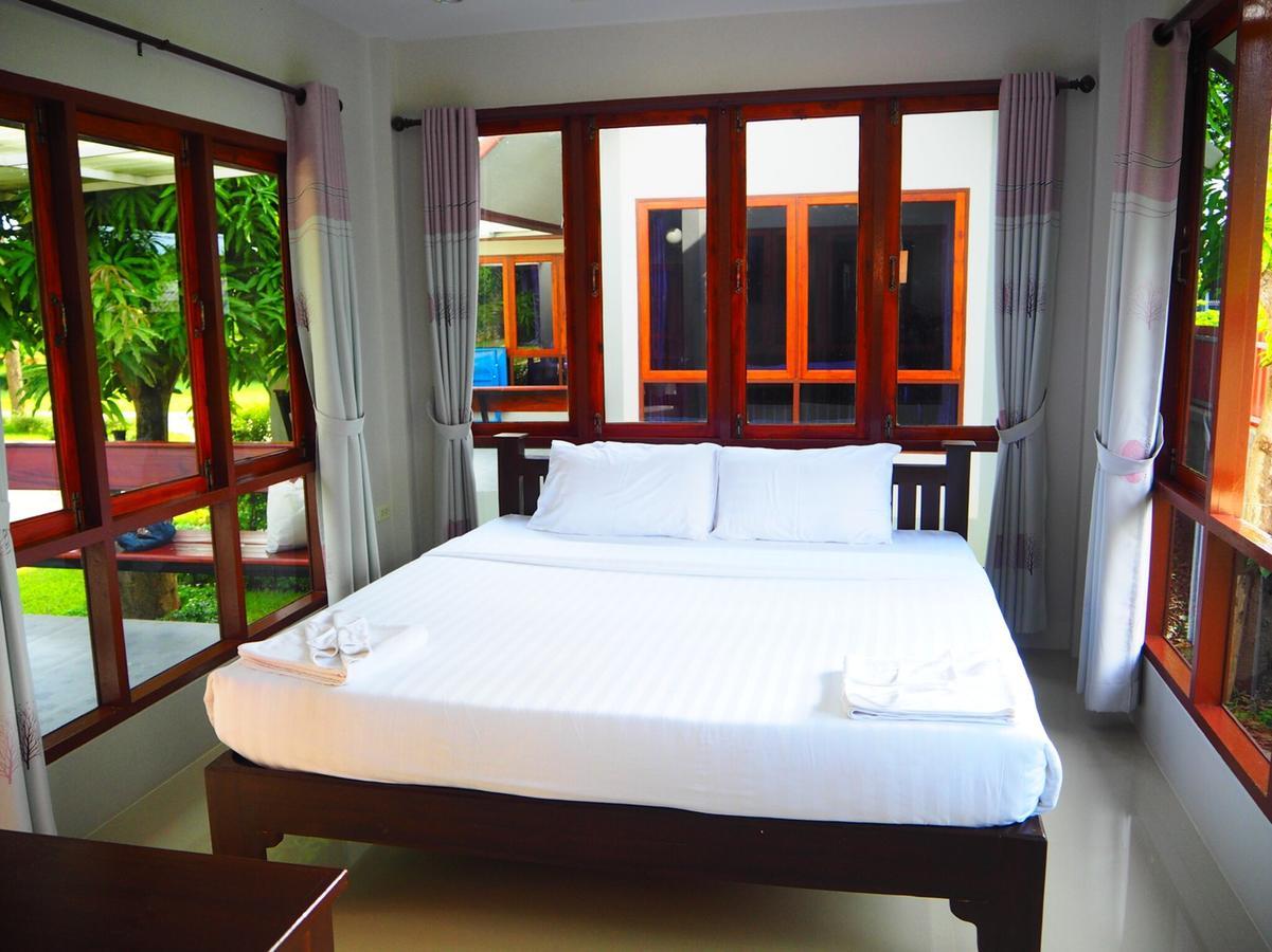 Bansuansiriwat Hotel Ban Tak Ngoại thất bức ảnh